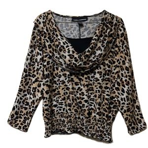 Isabella Rodriguez, Leopard Print, Long Sleeves Scoop Neckline Top, Size L
